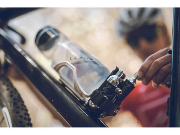 ⁦קיט ציוד לשלדה Lezyne Flow Storage Adapter (לאוחז בקבוק)⁩ – תמונה ⁦5⁩