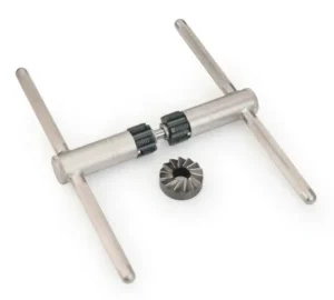 BTS-1 מתקן הברגות ציר מרכזי בשילדה