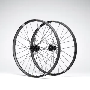 סט גלגלים CB SYNTHESIS CARBON ENDURO 11 XD -