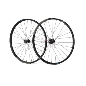 Shimano (WHM8120) Deore XT 29'' Wheelset Tubeless Center Lock
