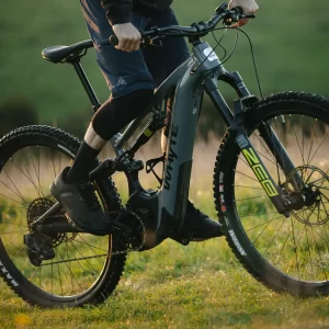 Alternative view of אופניים חשמליים WHYTE E-160 S - אפור