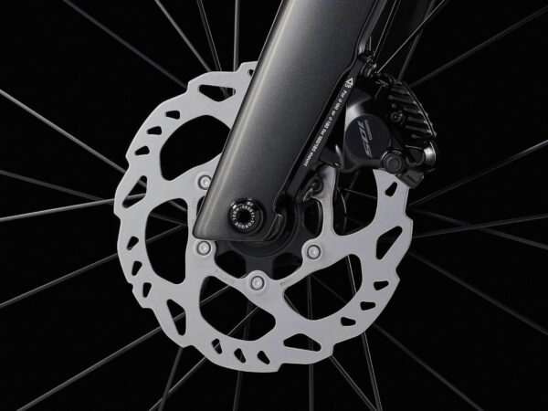 ⁦Madone SL 6 Di2 Gen 6 2023 - Matte Dnister Black⁩ – תמונה ⁦9⁩