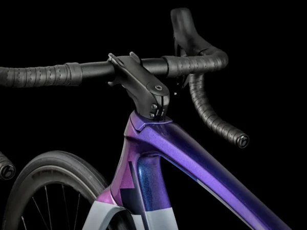 ⁦Trek Emonda SL 6 Disc Di2 2024 - Plasma Pearl Grey/Purple Flip⁩ – תמונה ⁦7⁩