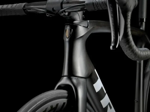 ⁦Trek Emonda SL 7 Disc 2024 - Matte Carbon Smoke⁩ – תמונה ⁦5⁩