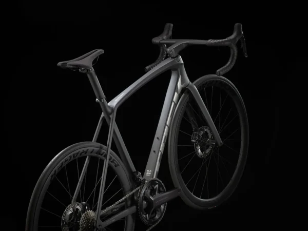⁦Trek Emonda SLR 7 Disc 2023 P1 - Matte Deep Smoke⁩ – תמונה ⁦4⁩