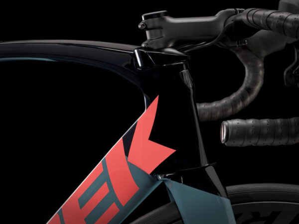 ⁦Trek Madone SL 7 eTap Gen 6 2023 - Battleship Blue⁩ – תמונה ⁦5⁩