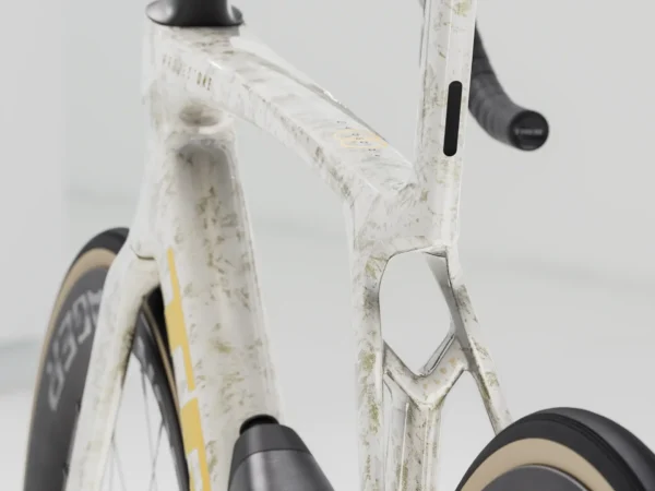 ⁦Trek Madone SLR 7 Gen 8 - Era White⁩ – תמונה ⁦4⁩