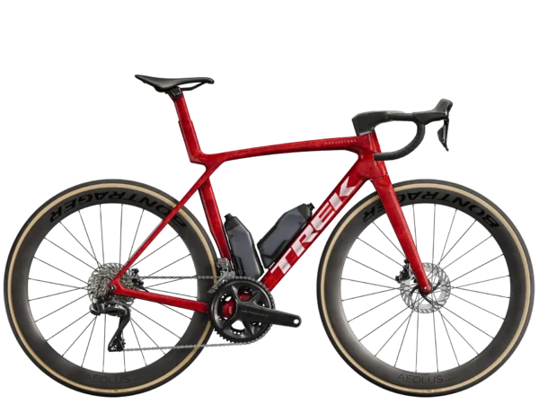 ⁦Trek Madone SLR 7 Gen 8 – Crystalline - Viper Red⁩ – תמונה ⁦2⁩