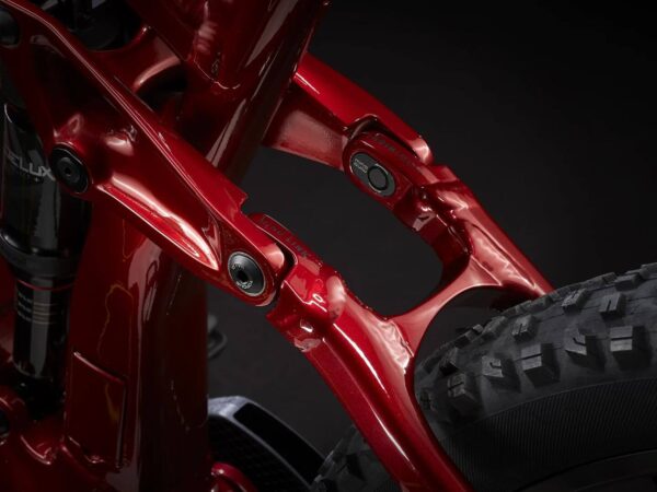 ⁦אופניים חשמליים Trek Rail 5 625w 2022-23 - Crimson/Lithium Grey⁩ – תמונה ⁦6⁩