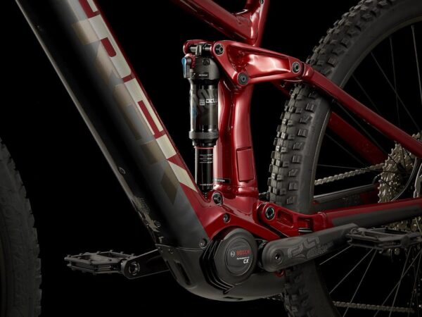 ⁦אופניים חשמליים Trek Rail 5 625w 2022-23 - Crimson/Lithium Grey⁩ – תמונה ⁦8⁩