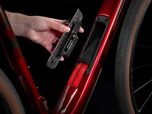 ⁦Trek Checkpoint SL 6 Etap 2023 - Crimson/Carbon Red Smoke⁩ – תמונה ⁦7⁩