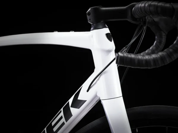 ⁦Trek Domane AL 3 Disc 2022-23 - White/Black⁩ – תמונה ⁦4⁩