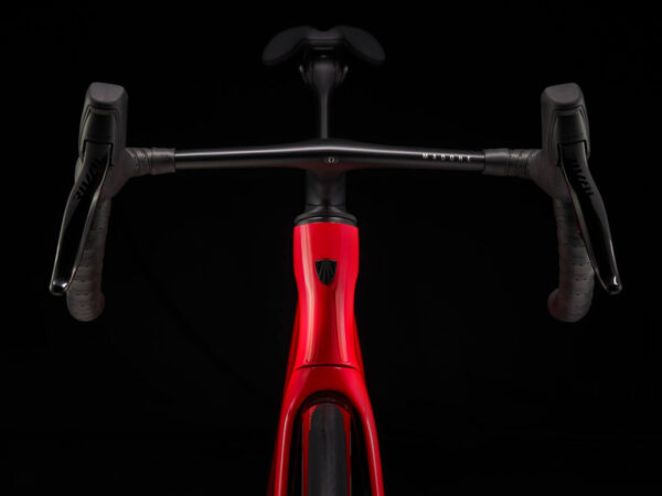 ⁦Trek Madone SLR 6 eTap Gen 7 2023 - Viper Red⁩ – תמונה ⁦8⁩