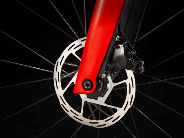 ⁦Trek Madone SLR 6 eTap Gen 7 2023 - Viper Red⁩ – תמונה ⁦10⁩