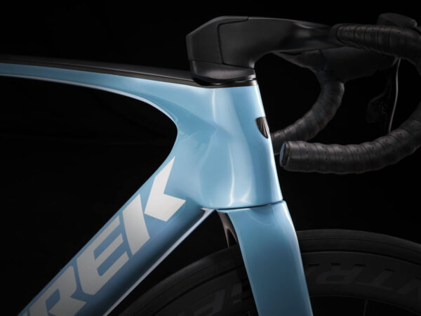 ⁦Trek Madone SLR 7 Gen 7 eTap 2023 - Quicksilver⁩ – תמונה ⁦5⁩