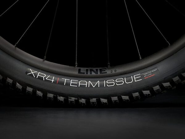 ⁦Trek Roscoe 8 2023 – אופני All Mountain זנב קשיח - Satin Black Olive⁩ – תמונה ⁦6⁩