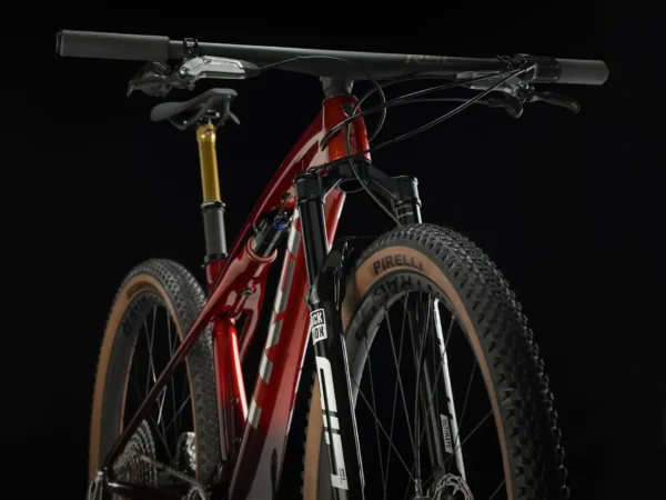 ⁦Trek Supercaliber SLR 9.9 XX AXS Gen 2 - Carbon Red Smoke⁩ – תמונה ⁦4⁩