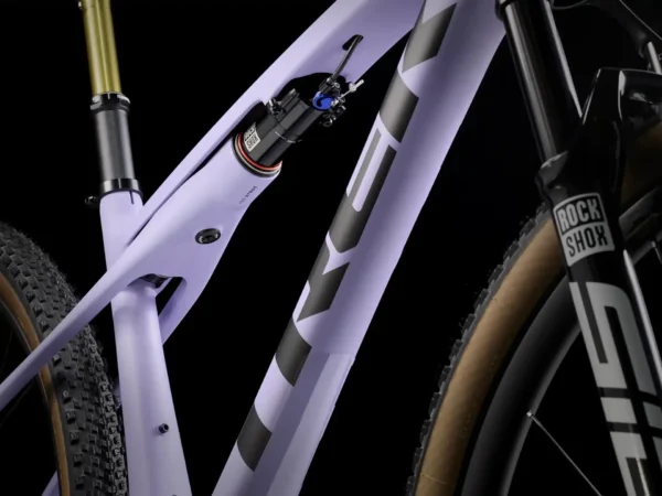 ⁦Trek Supercaliber SLR 9.9 XX AXS Gen 2 - Lavender Haze⁩ – תמונה ⁦5⁩
