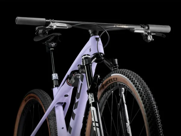 ⁦Trek Supercaliber SLR Flight Attendant Gen 2 - Lavender Haze⁩ – תמונה ⁦4⁩