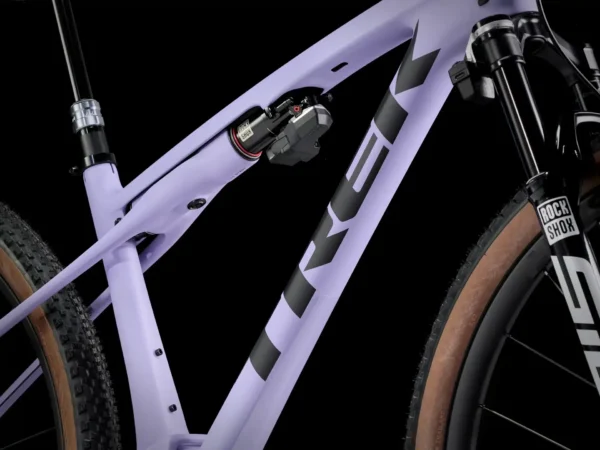 ⁦Trek Supercaliber SLR Flight Attendant Gen 2 - Lavender Haze⁩ – תמונה ⁦5⁩