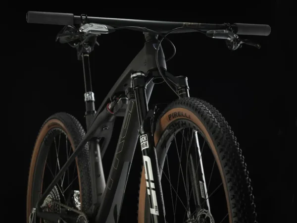 ⁦Trek Supercaliber SLR Flight Attendant Gen 2 - Matte Carbon Smoke⁩ – תמונה ⁦4⁩