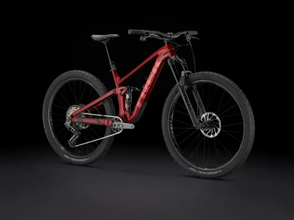 ⁦Trek Top Fuel 8 (130) GX AXS T-Type 2024 - Crimson⁩ – תמונה ⁦2⁩