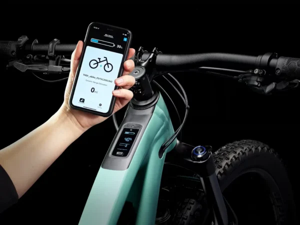 ⁦אופני הרים חשמליים Trek Fuel EXe 5 2025 - Blue Sage⁩ – תמונה ⁦10⁩