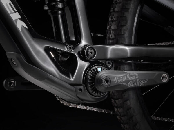 ⁦אופני הרים חשמליים Trek Fuel EXe 9.7 2023 - Matte Galactic Grey to Black Fade⁩ – תמונה ⁦3⁩