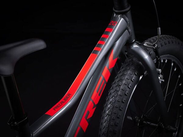 ⁦אופני ילדים וילדות מעצורי יד Trek Precaliber 20 Freewheel 2023-25 - Lithium Grey⁩ – תמונה ⁦4⁩