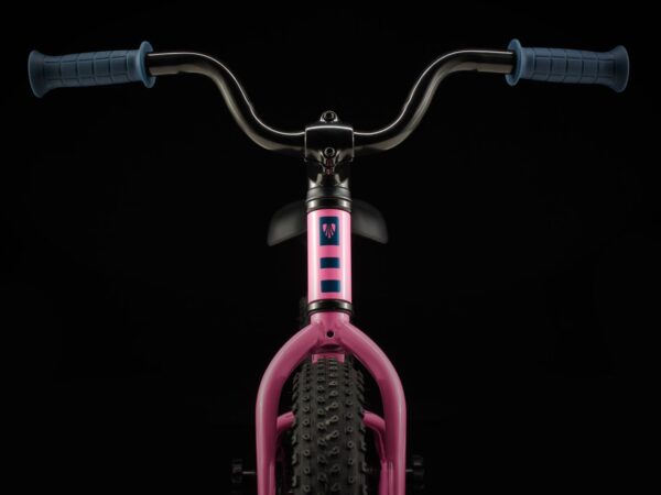 ⁦אופני ילדים וילדות מעצורי רגל Trek Precaliber 16 CST 2023-25 - Pink⁩ – תמונה ⁦5⁩