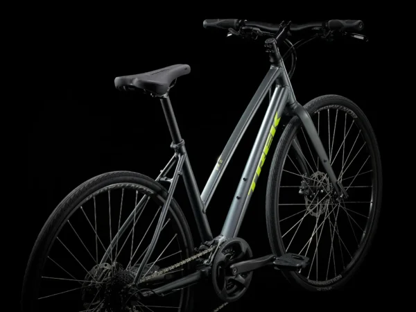 ⁦אופני עיר Trek FX 2 Stagger Disc 2022-23 - Lithium Grey⁩ – תמונה ⁦4⁩